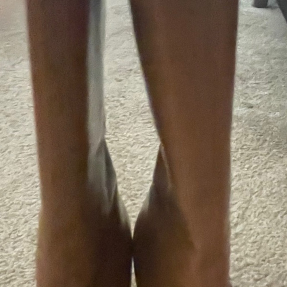 BOOTS - Picture 2 of 5
